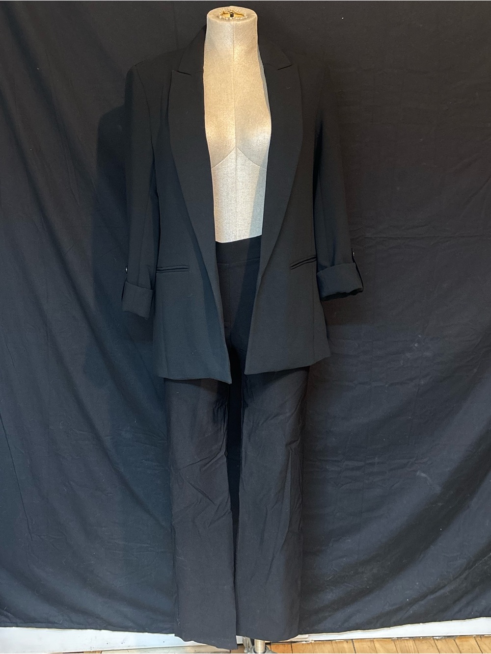 Classic Black Women's Blazer and Straight-Leg Pants Set